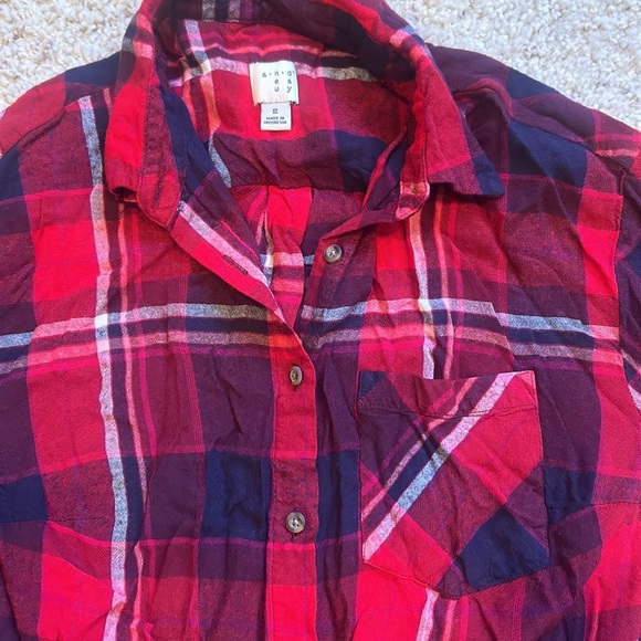 Flannel - Picture 2 of 4